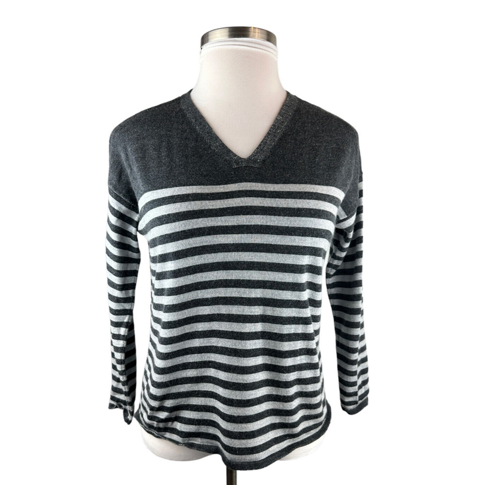 Eileen Fisher 100% Merino Wool V-Neck Sweater Striped Gray Small Quiet Luxury - Picture 2 of 10